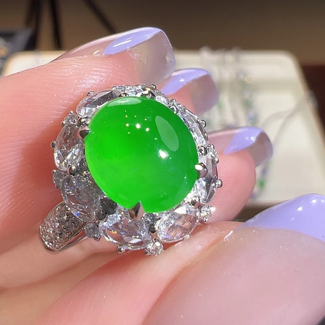 翡翠18K金镶嵌戒指翡翠