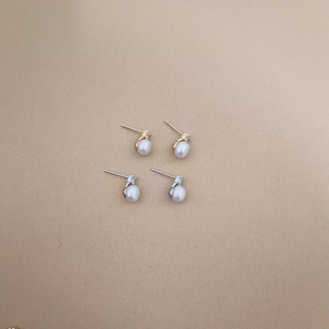 天然淡水珍珠轻奢小众精致女耳环时尚韩版