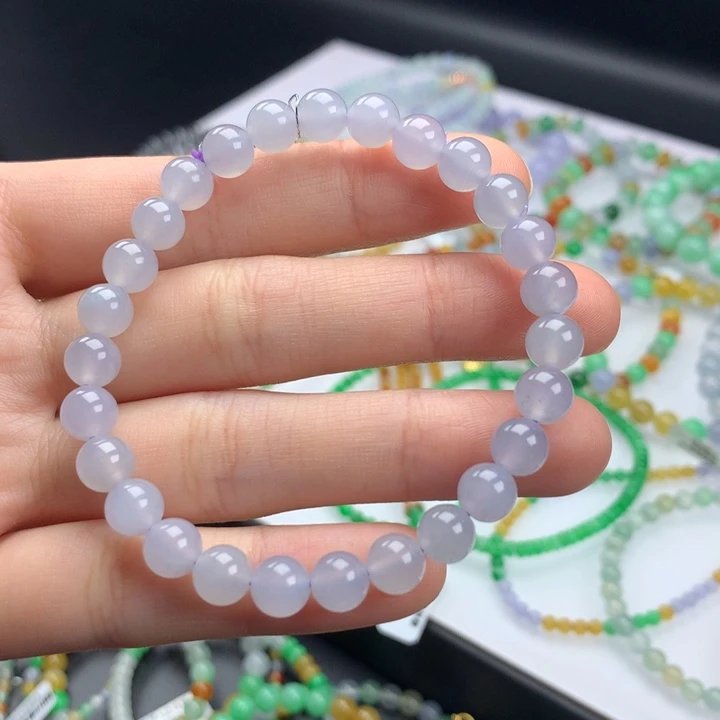 翡翠手镯未镶嵌卡