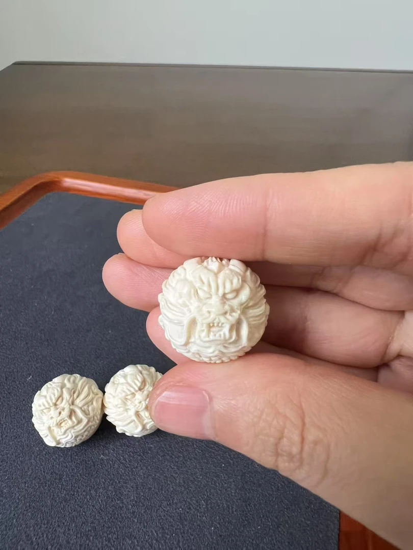 【百亿配饰】 天然猛犸牙满精雕【20mm】龙珠