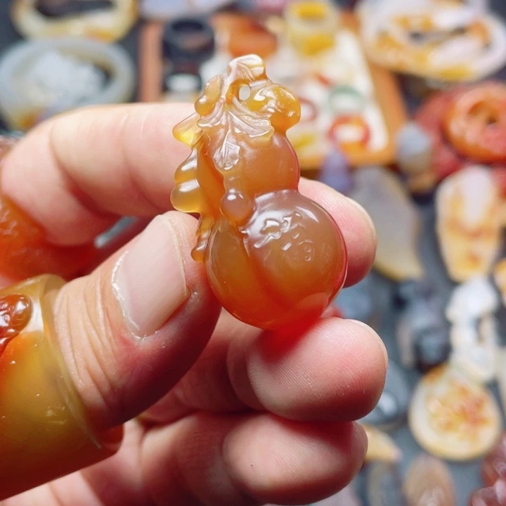 玛瑙/玉髓未镶嵌颈饰