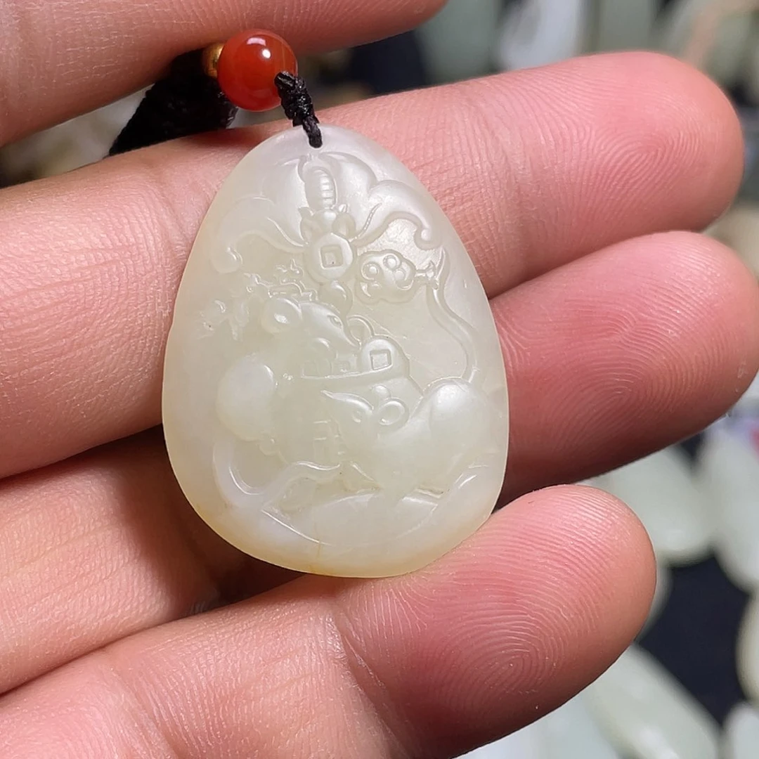 璐***妈和田玉（糖玉）未镶嵌颈饰吊坠