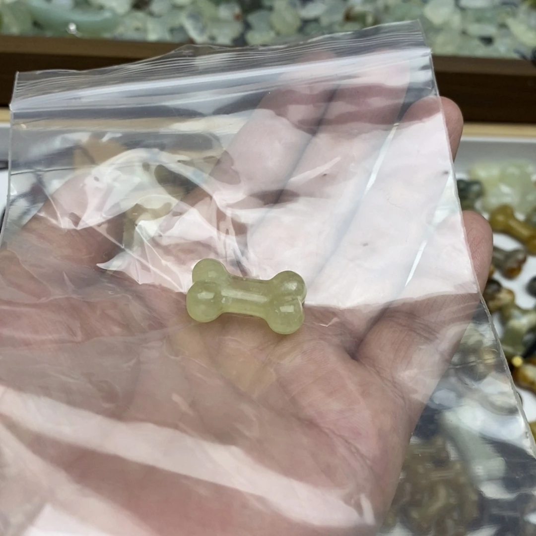 岫玉纯天然岫玉，默认微瑕，不退不换未镶嵌椿*