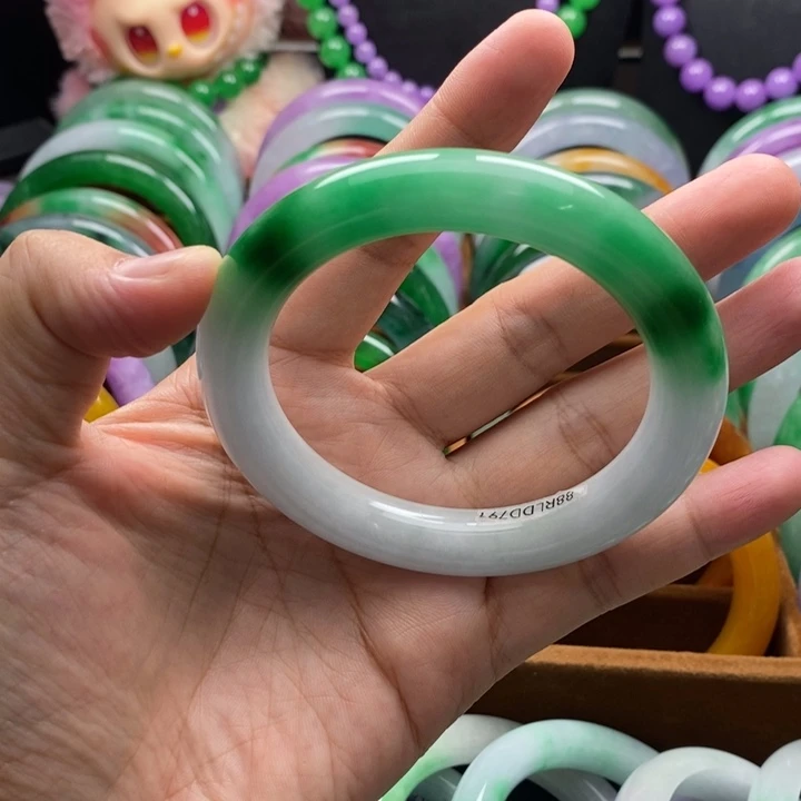 简***仿水晶非金属高端手镯