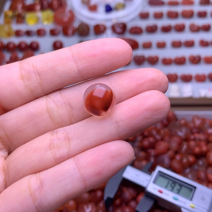 南红玛瑙未镶嵌珠宝半成品鸿运当头