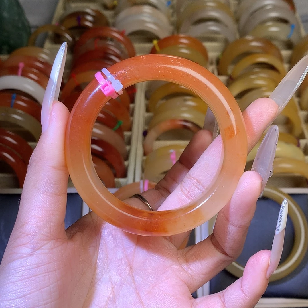 石英质玉未镶嵌手镯