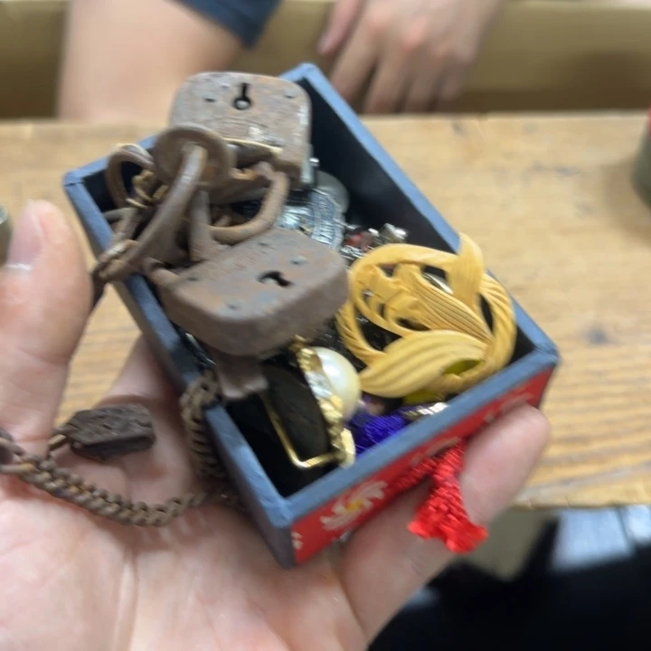 成***成哈哈哈哈哈哈哈哈哈哈