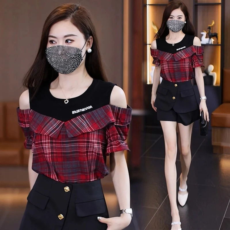 2025韩版时尚气质减龄露肩衬衫女显瘦洋气法式格子拼接刺绣上衣