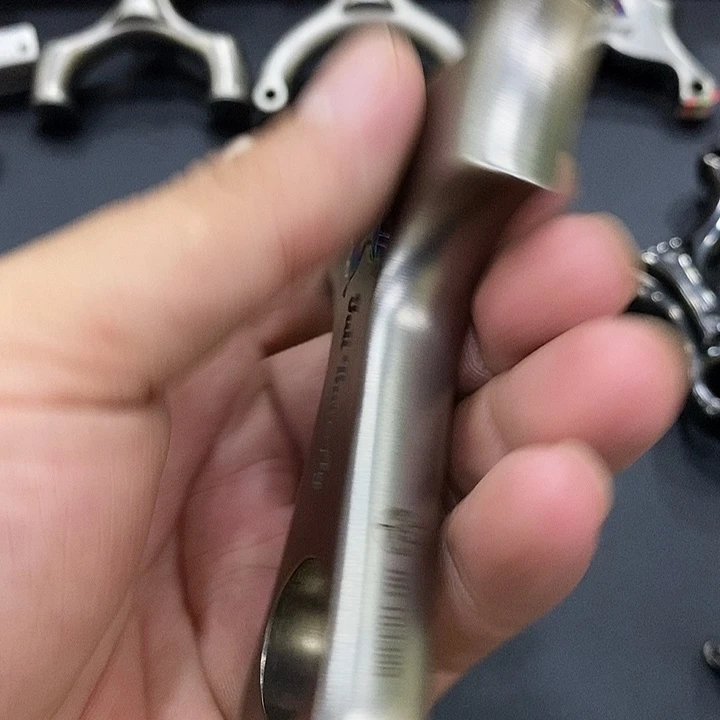 用***02109号瑕疵蝴蝶裸弓