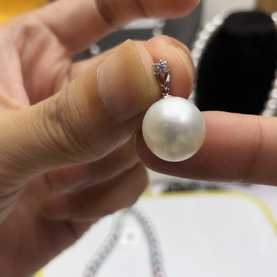 海水珍珠18K金镶嵌颈饰