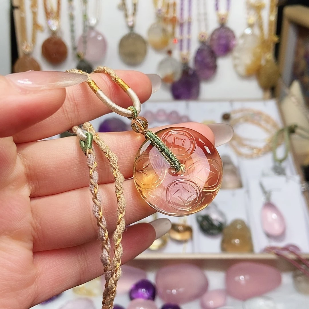 水晶吊坠(赠链)未镶嵌