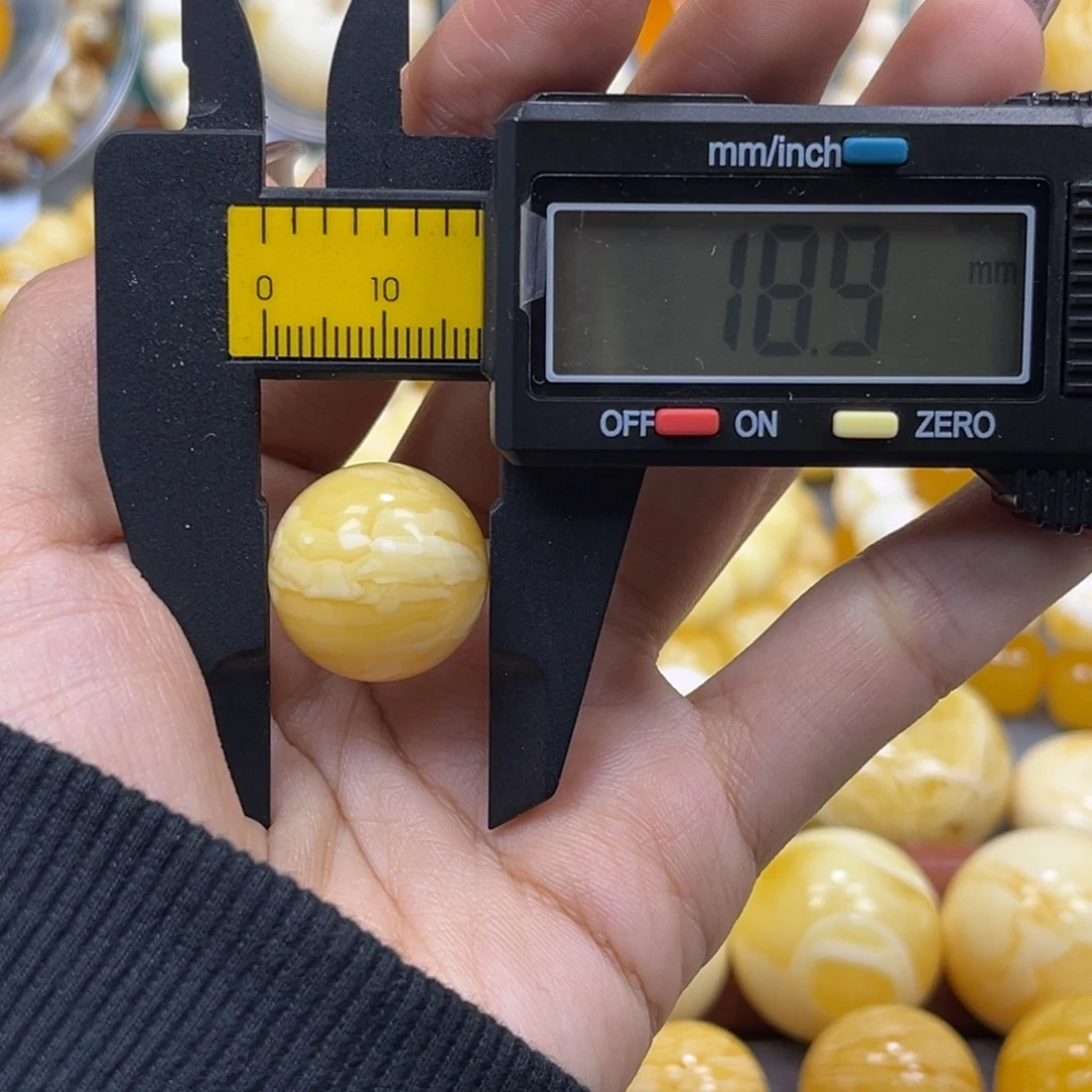 琥珀未镶嵌手串18.9mm