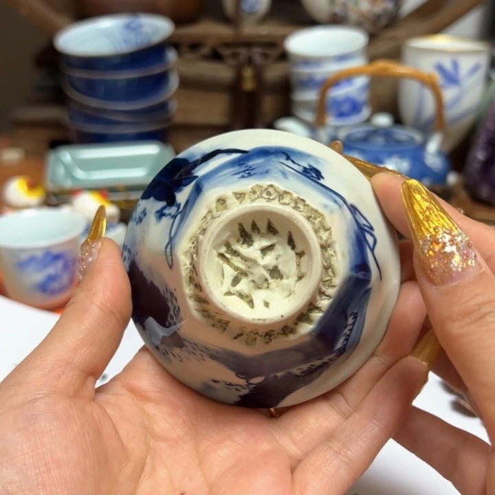 盖碗瓷器直播放漏中
