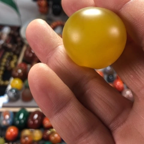 未镶嵌颈饰玛瑙/玉髓荣*