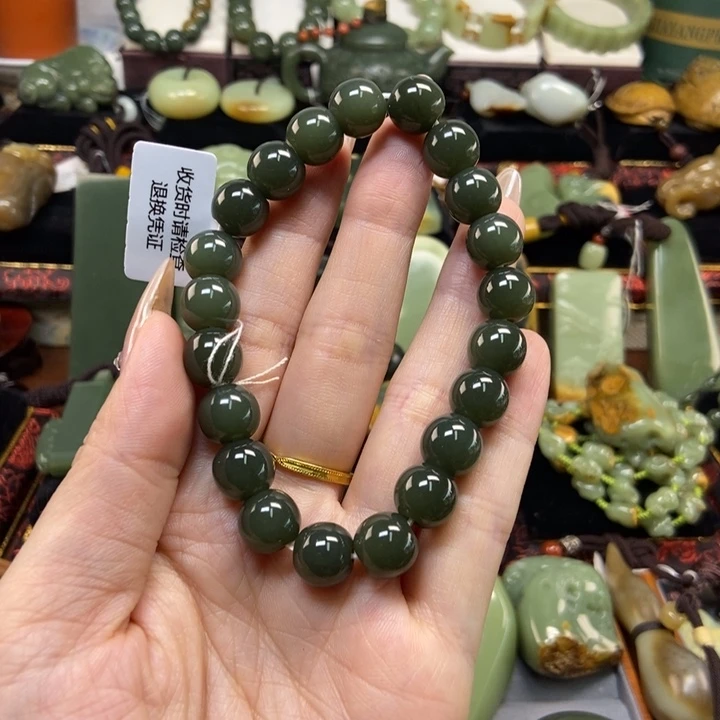 未镶嵌手串岫岩老玉（透闪石质玉）身****！