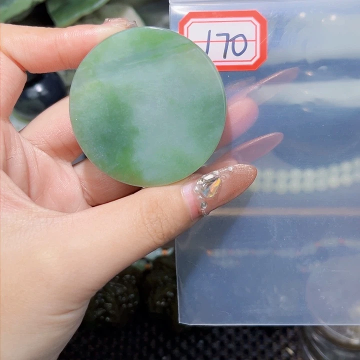 和田玉和田玉边角料随机发未镶嵌