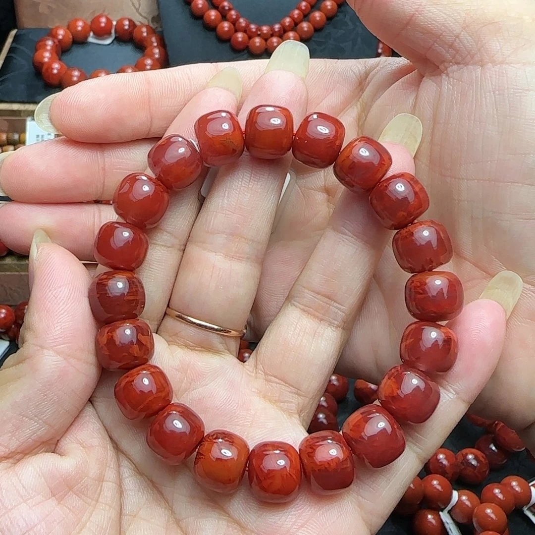 奶****南红玛瑙未镶嵌手串