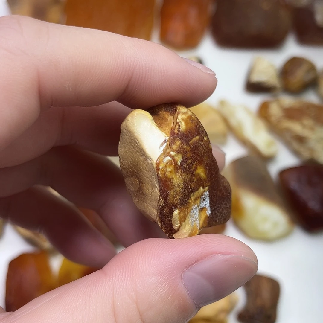 定制琥珀未镶嵌原矿蜜蜡