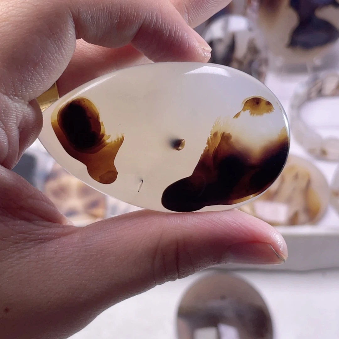 玛瑙/玉髓未镶嵌珠宝奇石