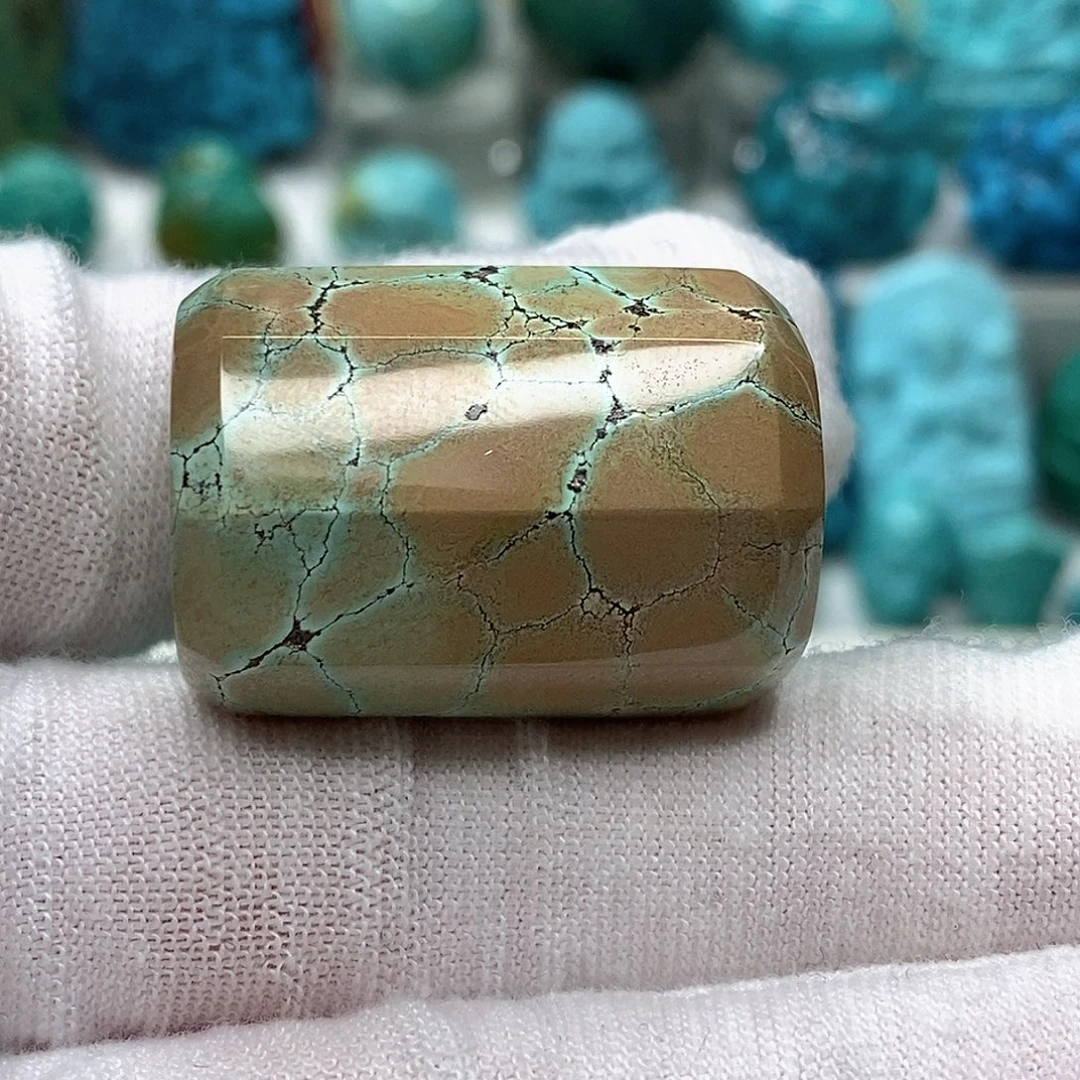 绿松石未镶嵌天然原矿 地大质检20mm