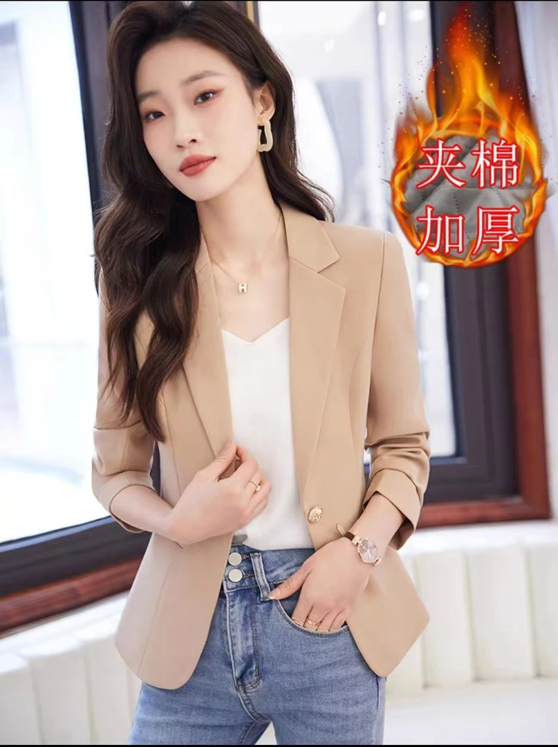 卡其色夹棉加厚西装外套女小个子短款2025秋冬新款修身保暖小西服