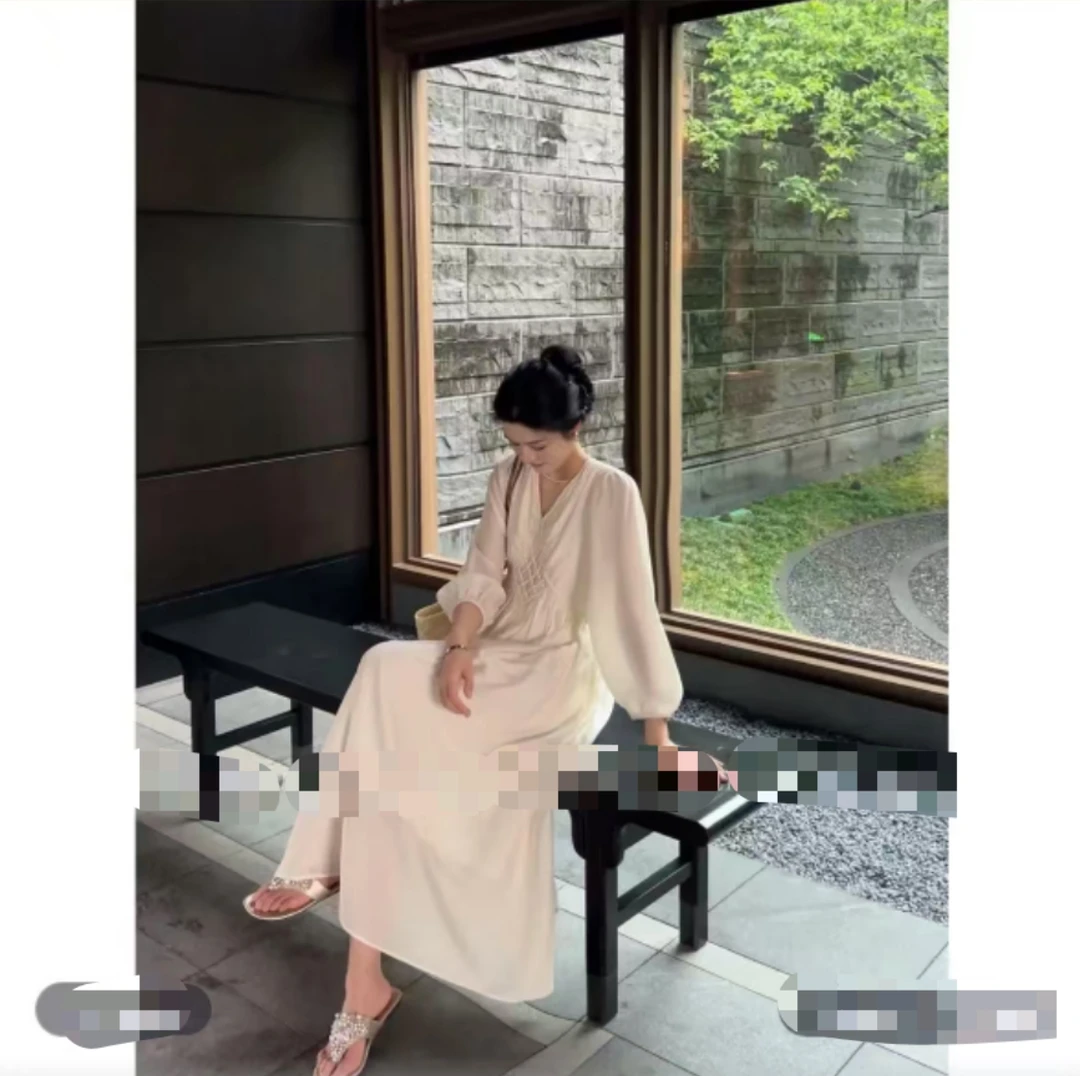 小橙子 长袖法式V领连衣裙
