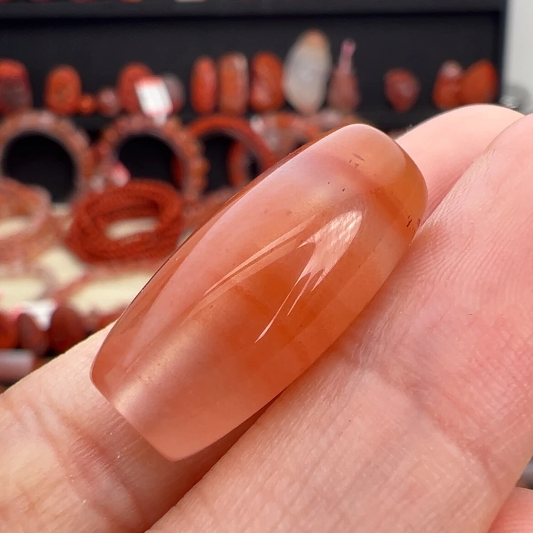 南红玛瑙未镶嵌颈饰桶珠