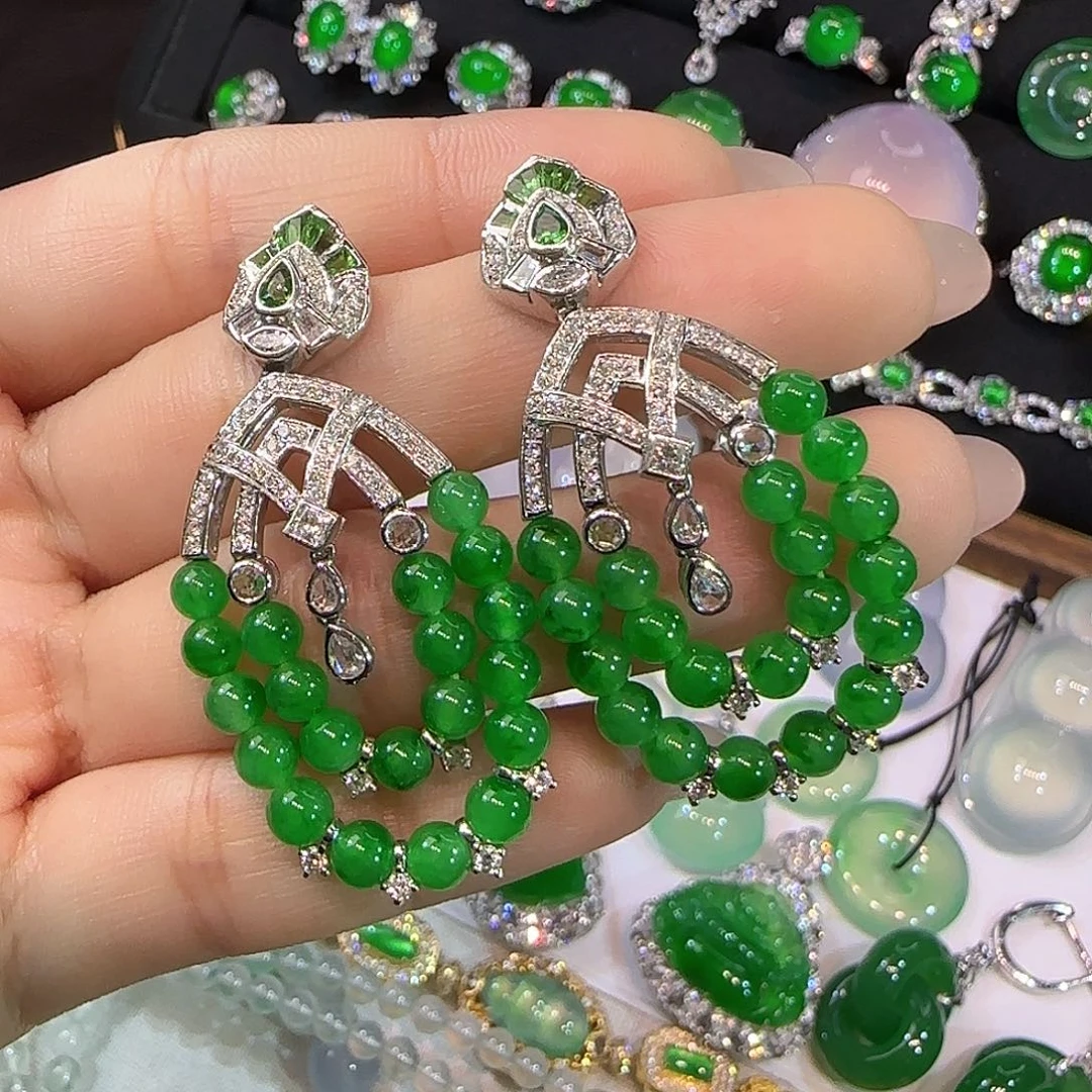 翡翠18K金镶嵌戒指
