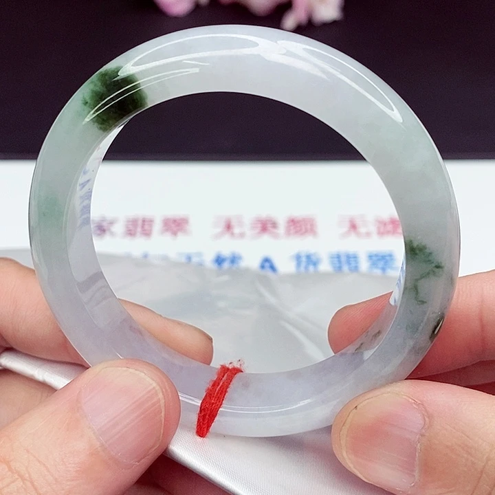 翡翠手镯未镶嵌54.8圈