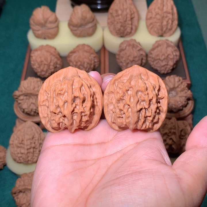 药***哥核桃文玩核桃把件天地