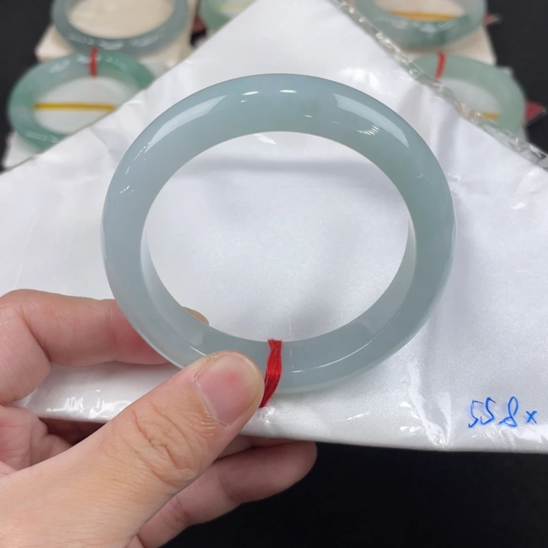 翡翠手镯未镶嵌55.8正圈