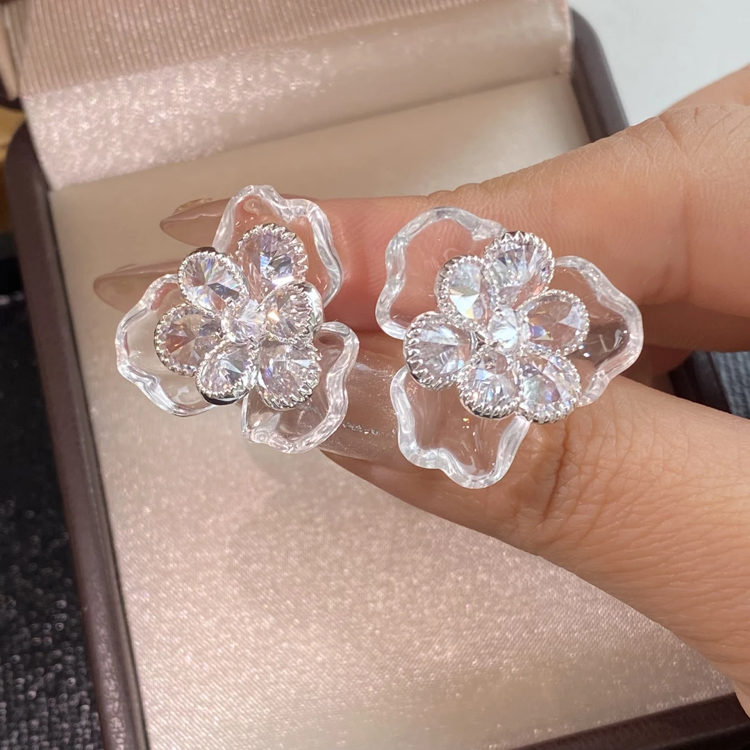 铜合金亚克力耳饰 小众设计感冰透鸢尾花朵耳钉超仙气质一款两戴