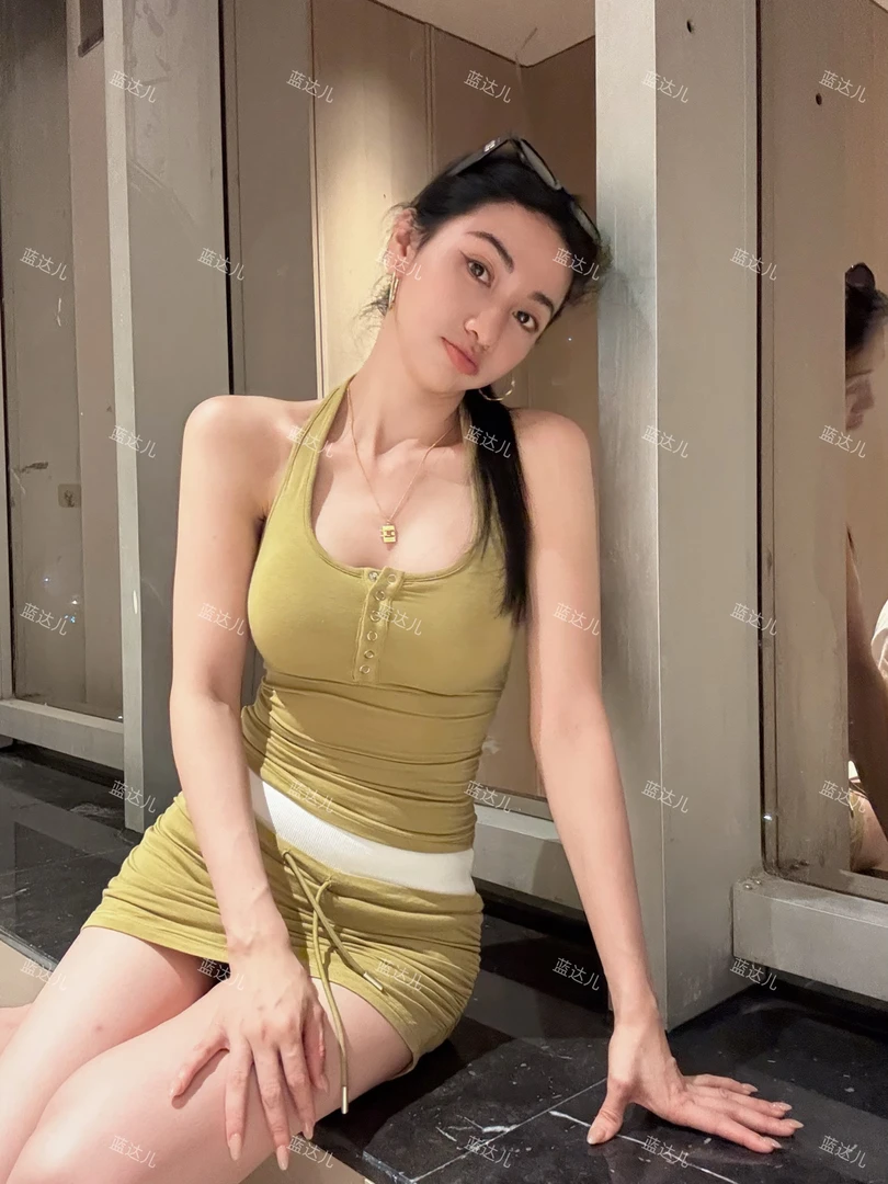 蓝达儿【面膜挂脖】露背软糯轻薄百搭辣妹挂脖t恤秋季无袖背心修身
