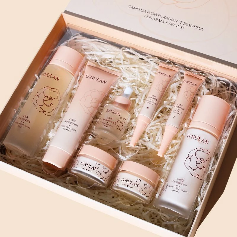 欧诺兰山茶花礼盒焕采靓颜滋润补水护肤套装保湿洁面乳礼盒