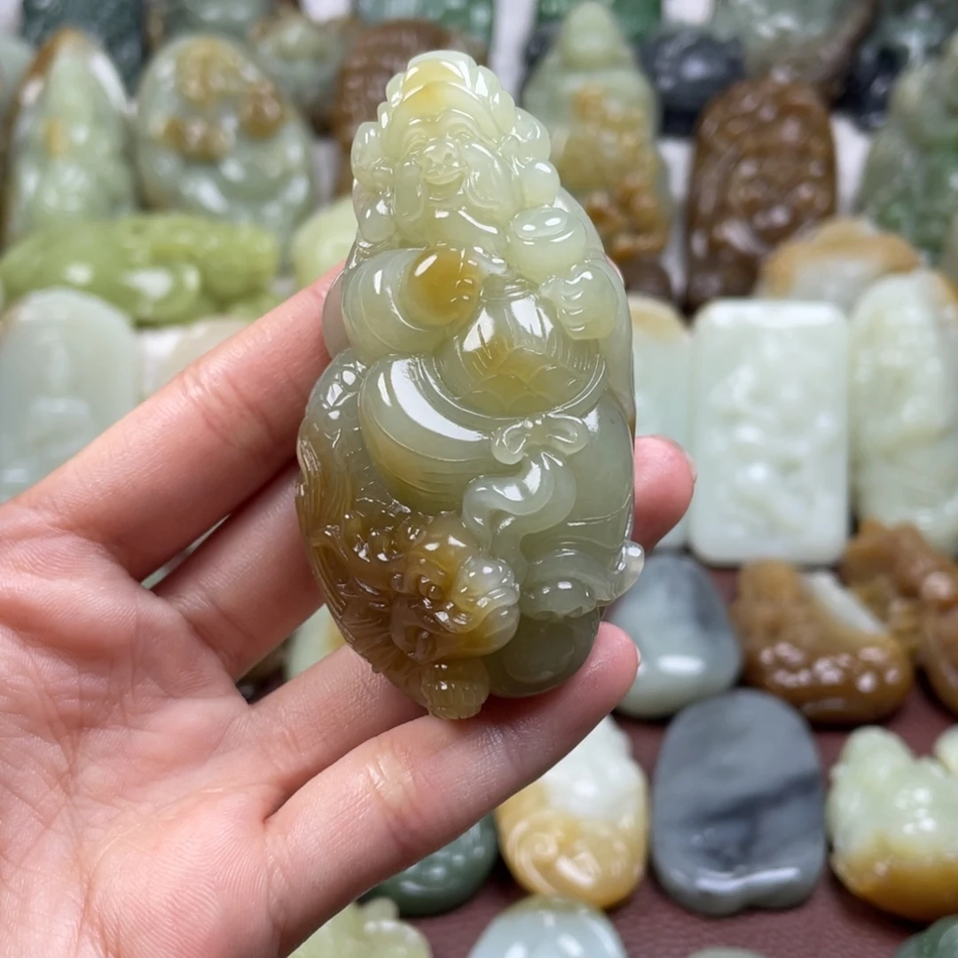 和田玉未镶嵌颈饰