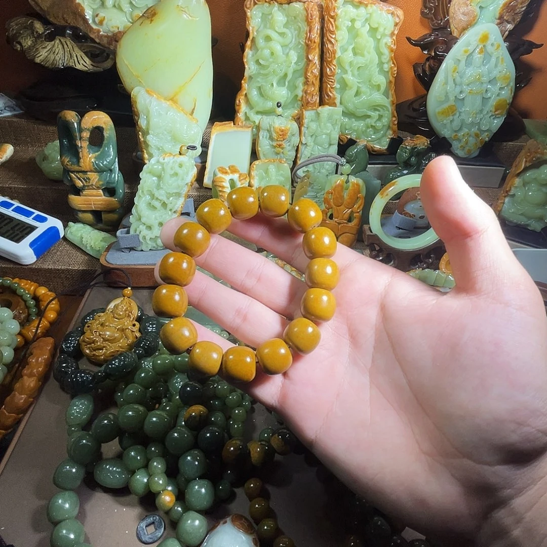 透闪石质玉未镶嵌珠宝奇石