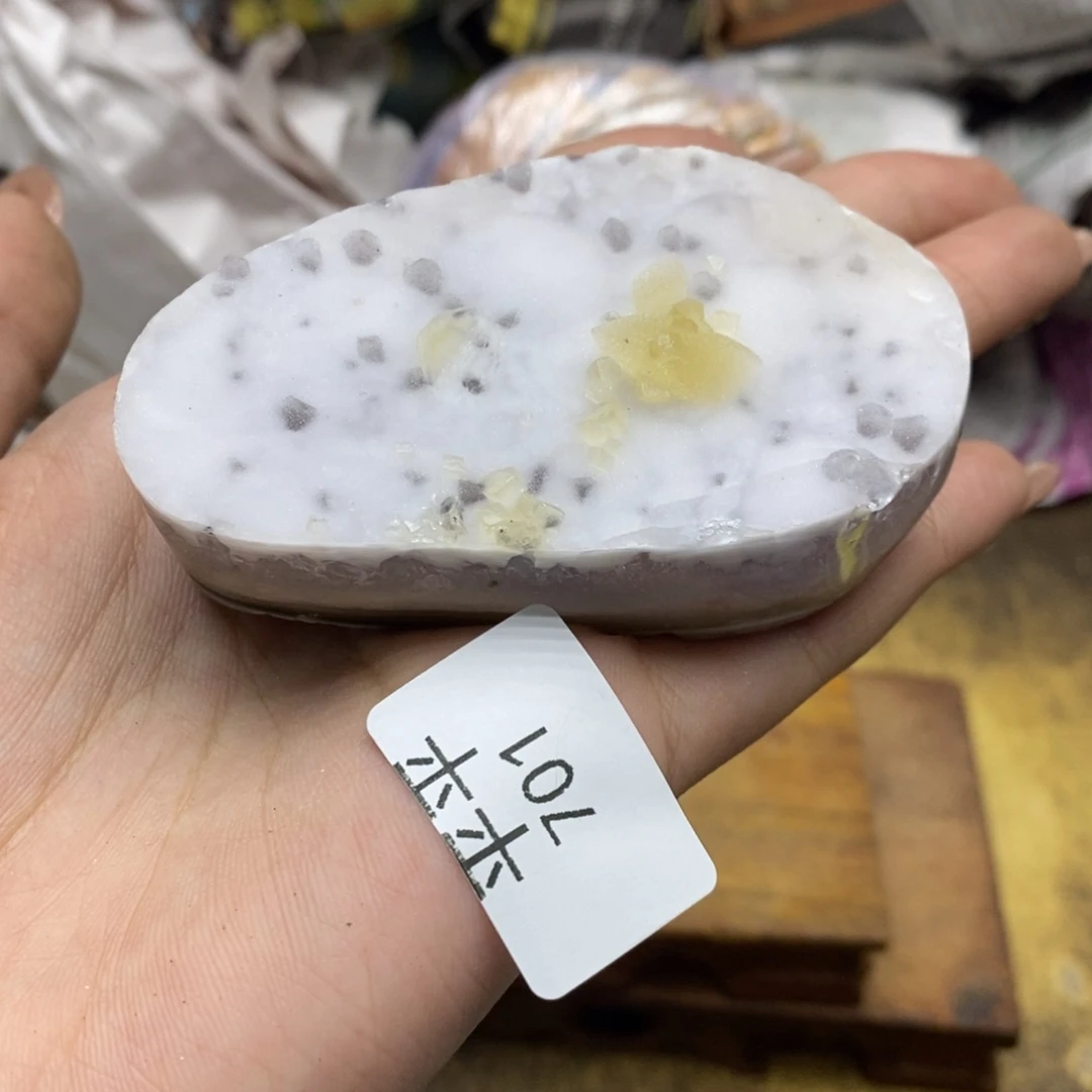紫晶乌拉圭未镶嵌