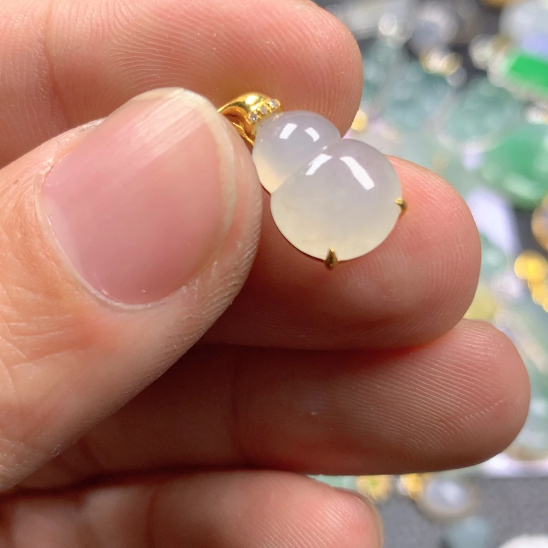 【闪购商品】翡翠颈饰18K金镶嵌翡翠