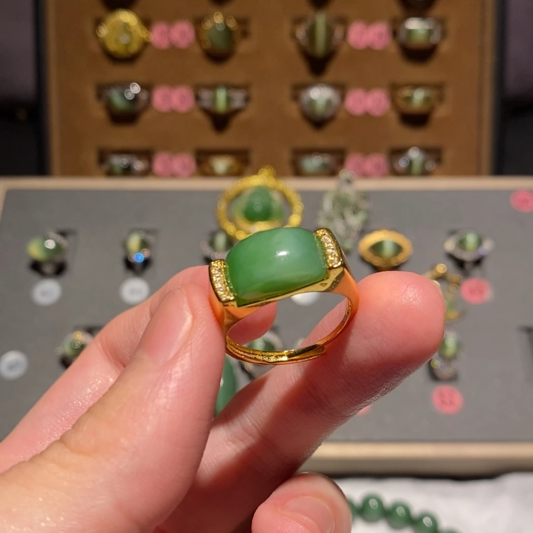 和田玉未镶嵌戒指