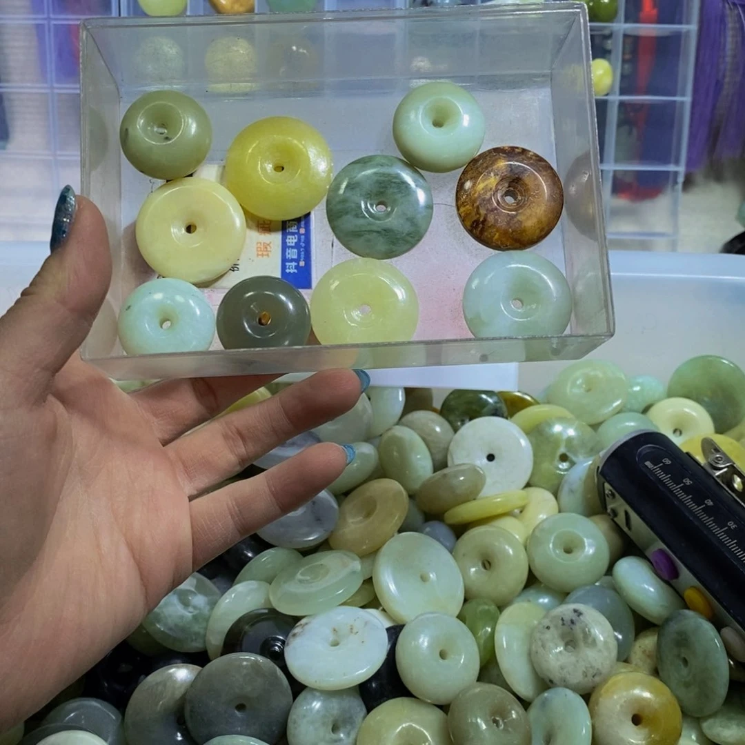 蛇纹石玉未镶嵌颈饰429