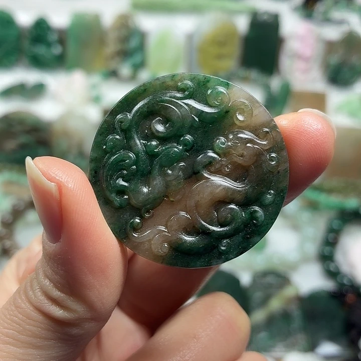 独山玉未镶嵌吊坠