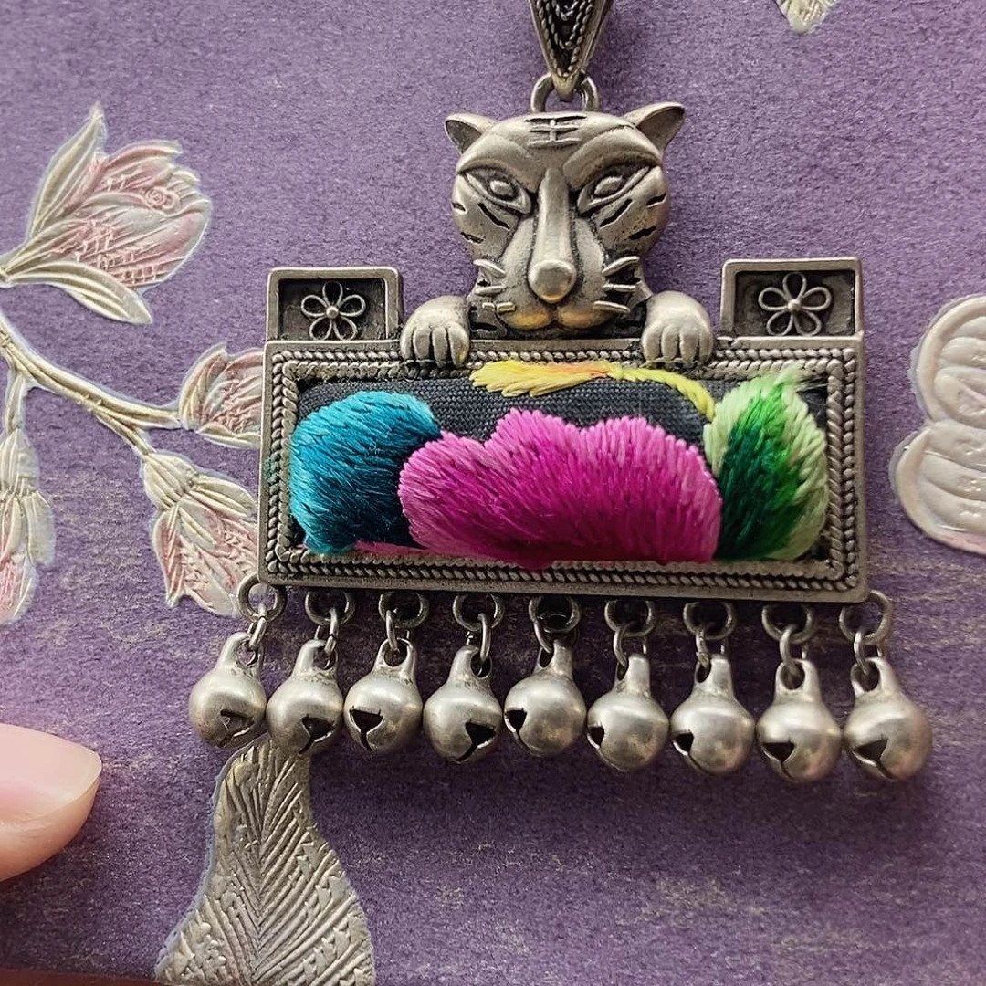 手串/手链核桃苗绣吊坠