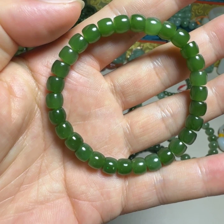 手串未镶嵌和田玉（碧玉）
