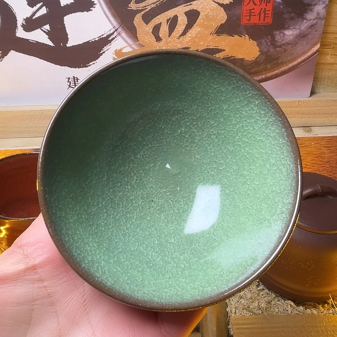 茶盏不想吃的都给了一