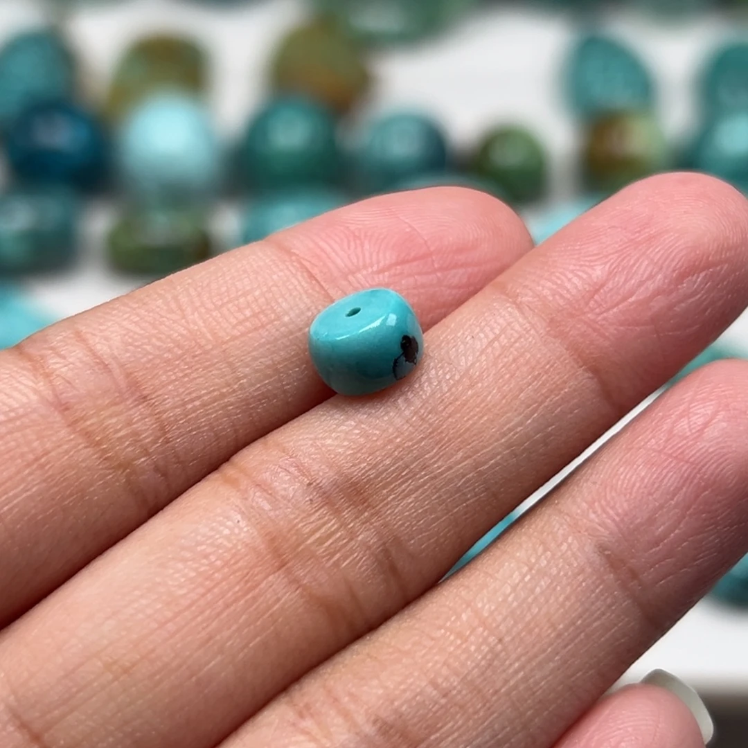 6***头未镶嵌南红玛瑙珠宝奇石