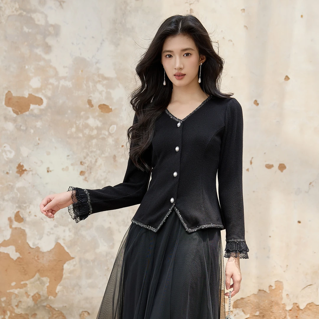 奢姿大码女装2025秋季减龄花边设计V领衬衫胖妹妹时尚百搭上衣