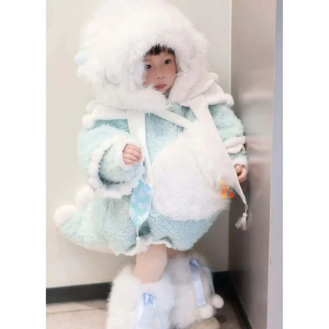 儿童毛绒可爱小恐龙套装2025冬装儿童外套厚绒时尚设计感套装