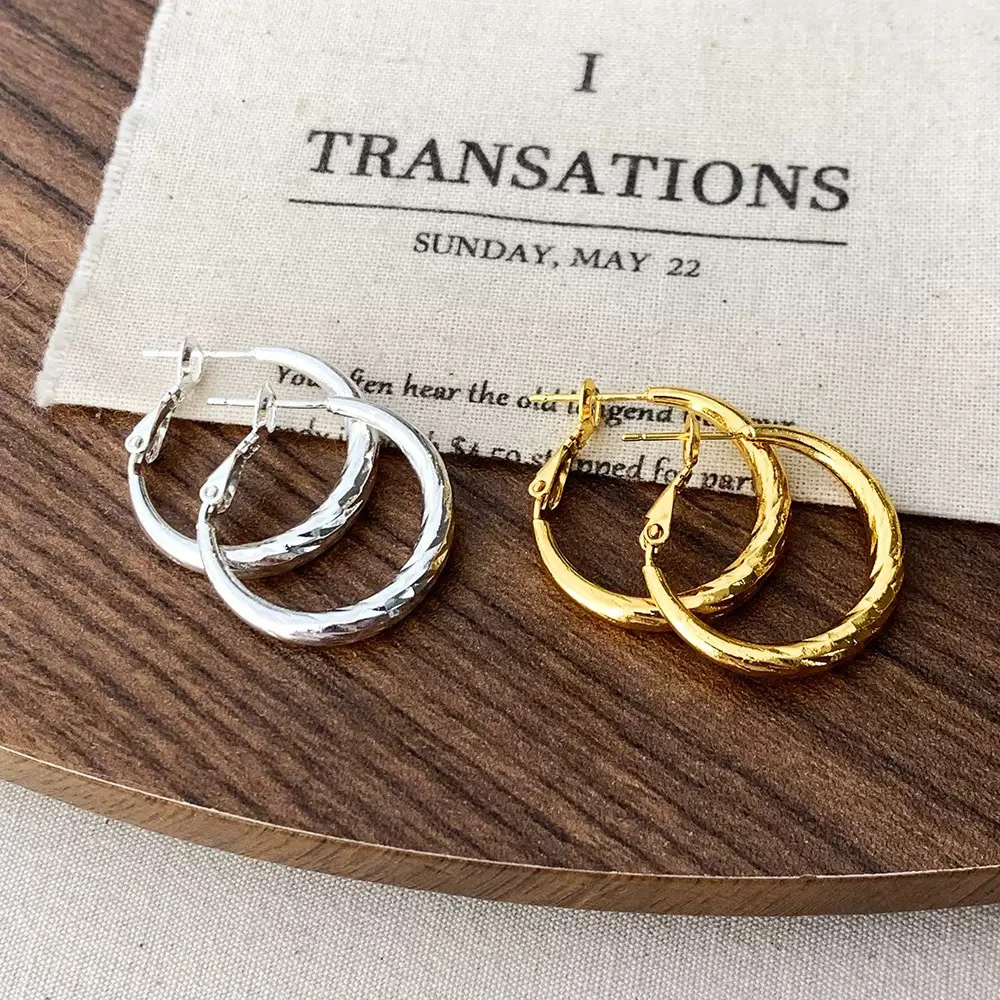 铜合金耳饰 欧美个性精致小众设计褶皱感耳圈简约时尚轻奢B145