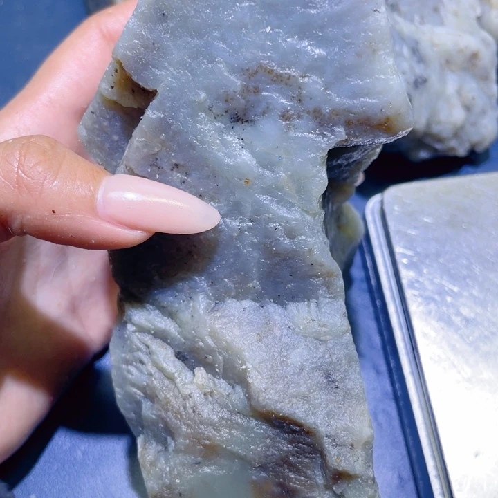 和田玉未镶嵌珠宝半成品