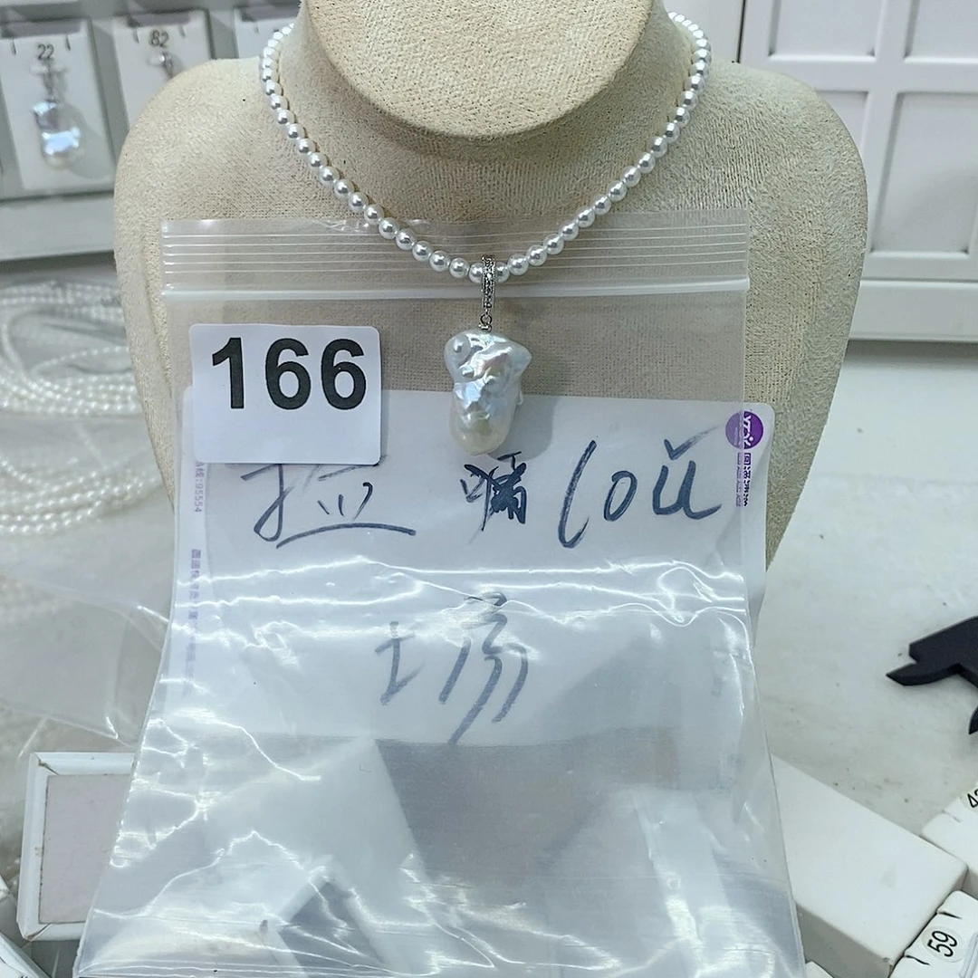 淡水珍珠颈饰合金